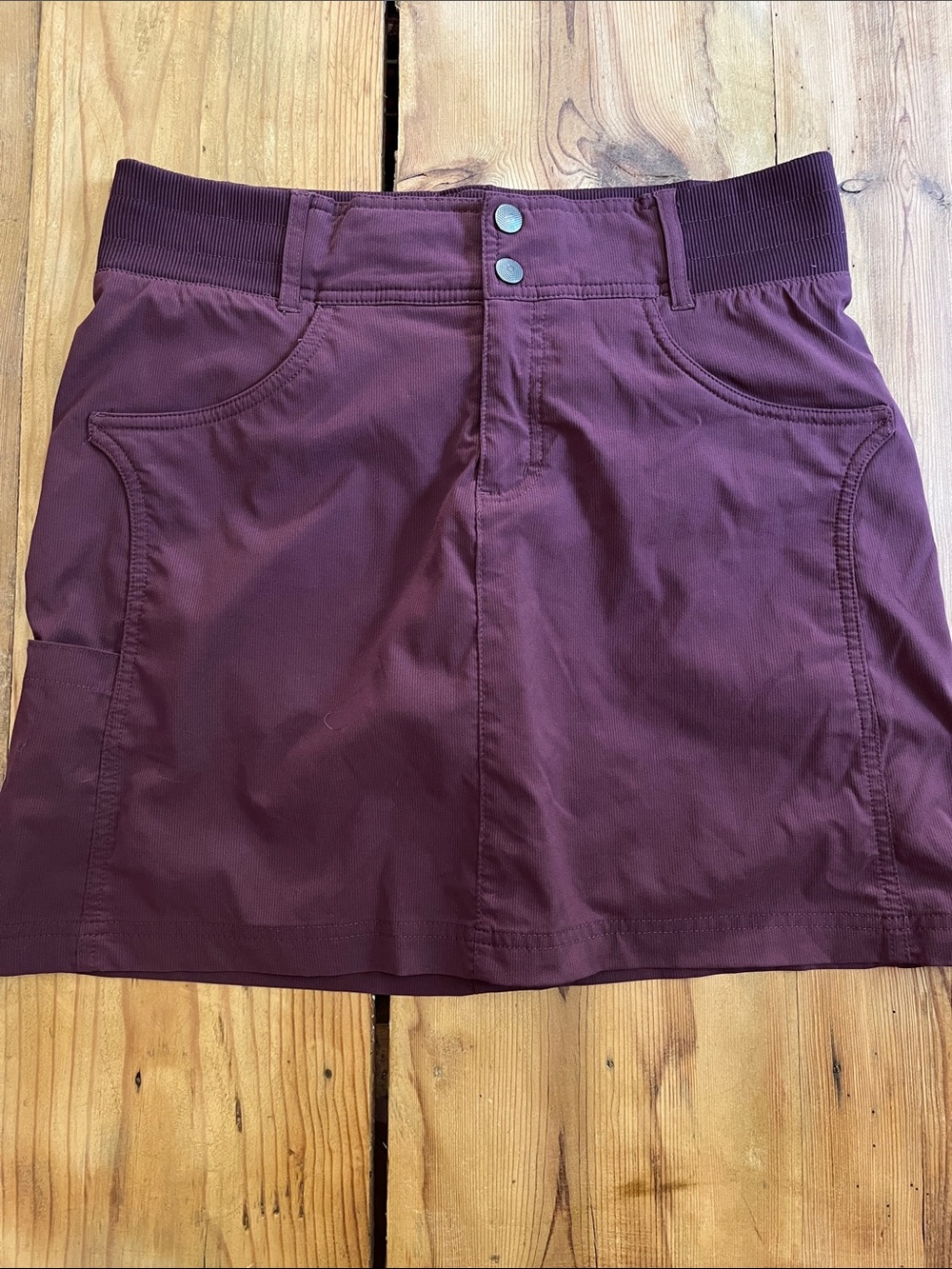 TITLE NINE 6 Merlot Clamber Nylon Stretch Active Hiking Skort
